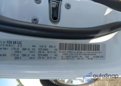 2016 Ram 1500 Express z USA, uszkodzony, nr VIN 1C6RR7KT7GS125774